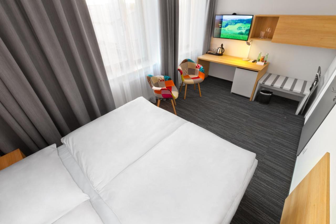 Ala hotel Bystrice nad Pernstejnem Kültér fotó